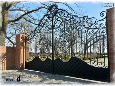 Kuta brama pałacowa - Kowalstwo Artystyczne