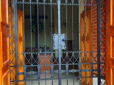 Krata kościelna kuta